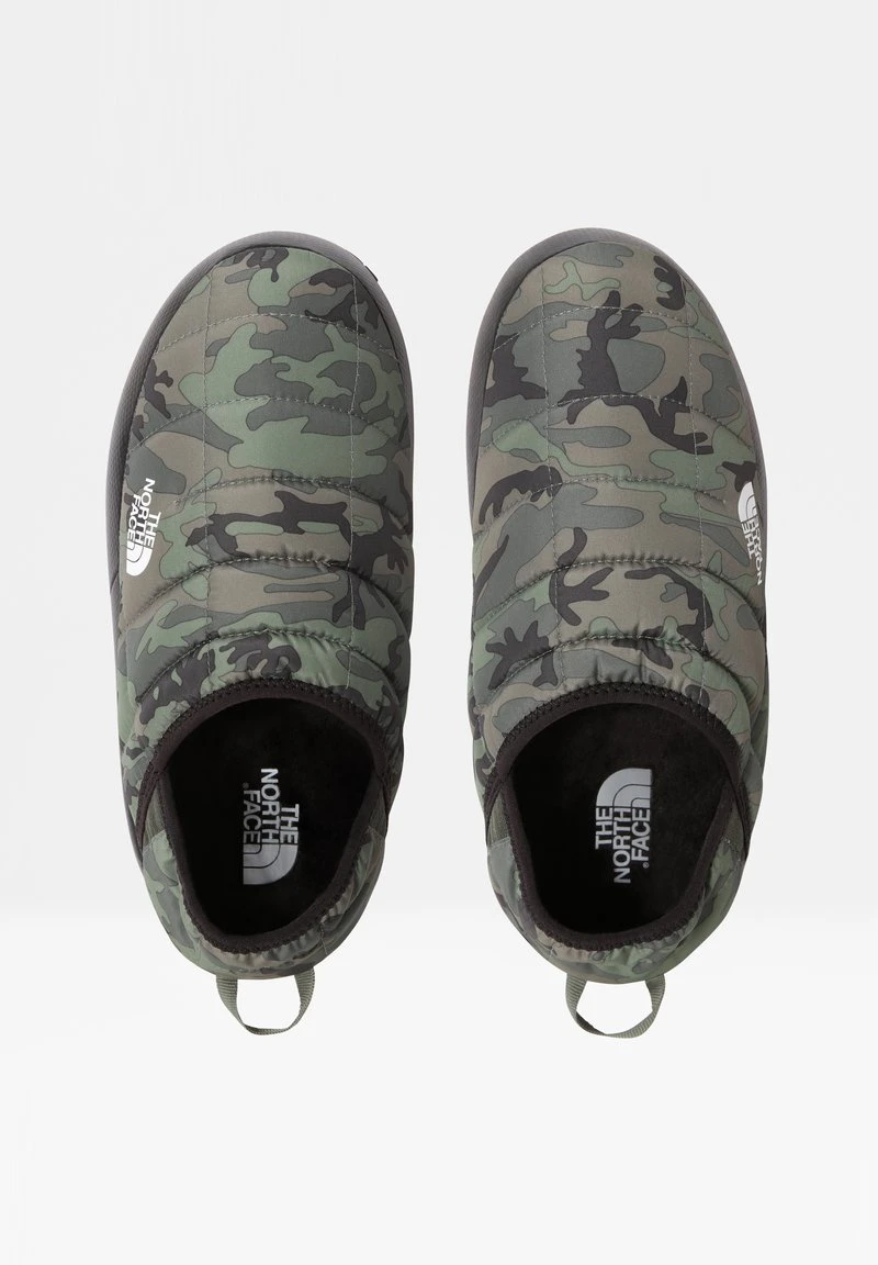The North Face M THERMOBALL TRACTION V - Pantolette Flach - THYME BRUSHWOOD CAMO PRINT/THYME – Bild 4
